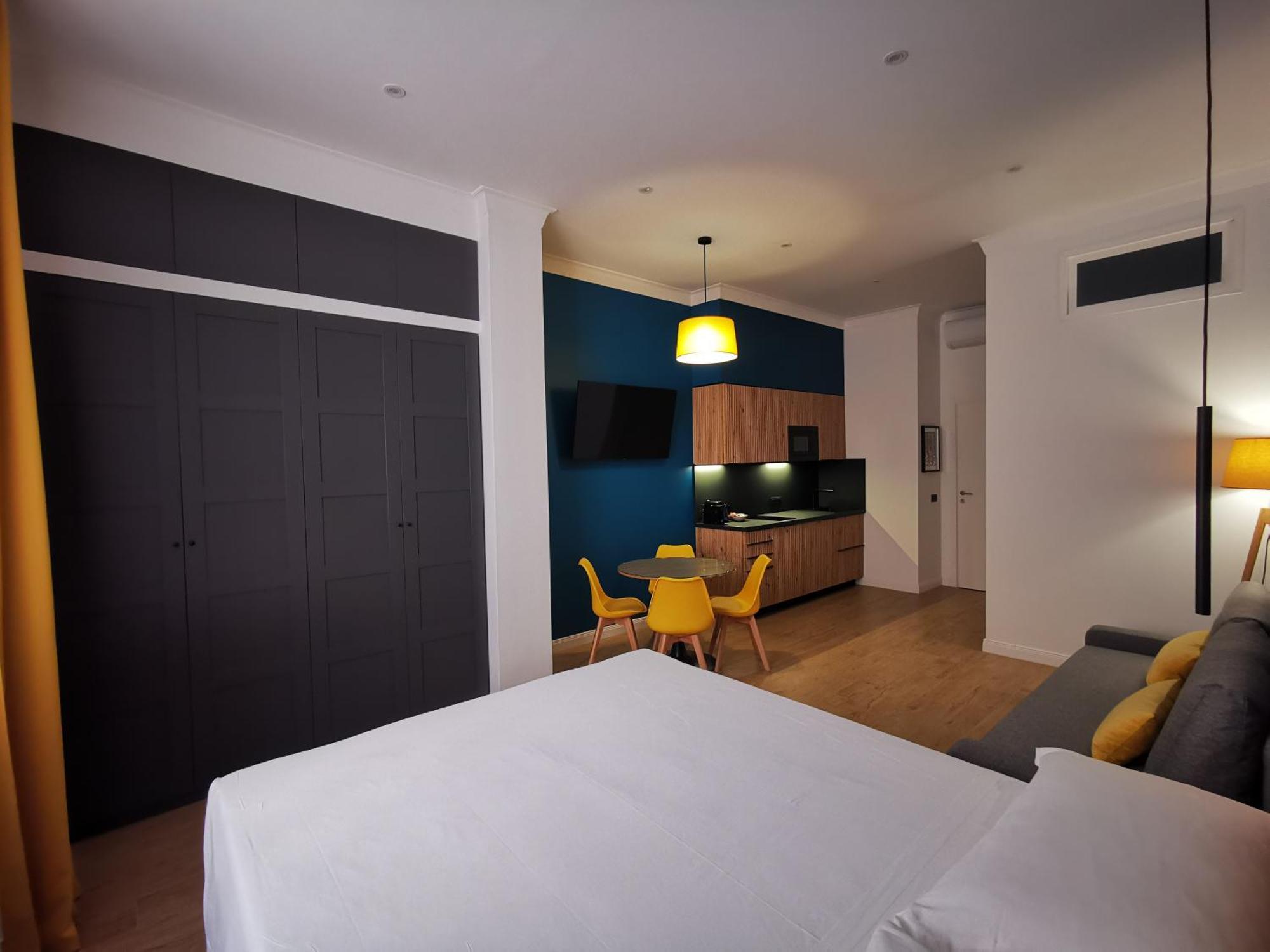 Cattaro 65 - Flexible Check-In Apartments Барі Екстер'єр фото