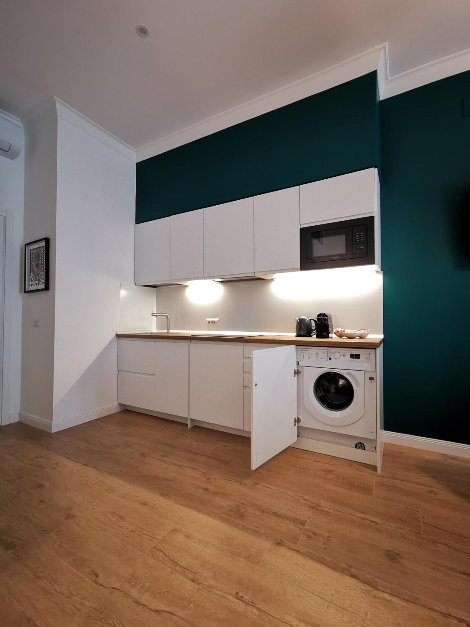 Cattaro 65 - Flexible Check-In Apartments Барі Екстер'єр фото