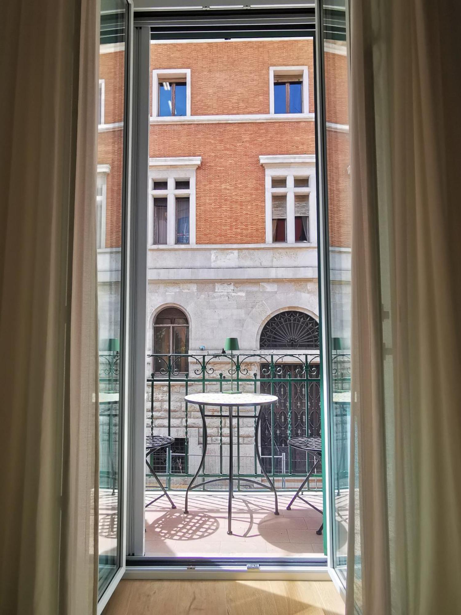 Cattaro 65 - Flexible Check-In Apartments Барі Екстер'єр фото
