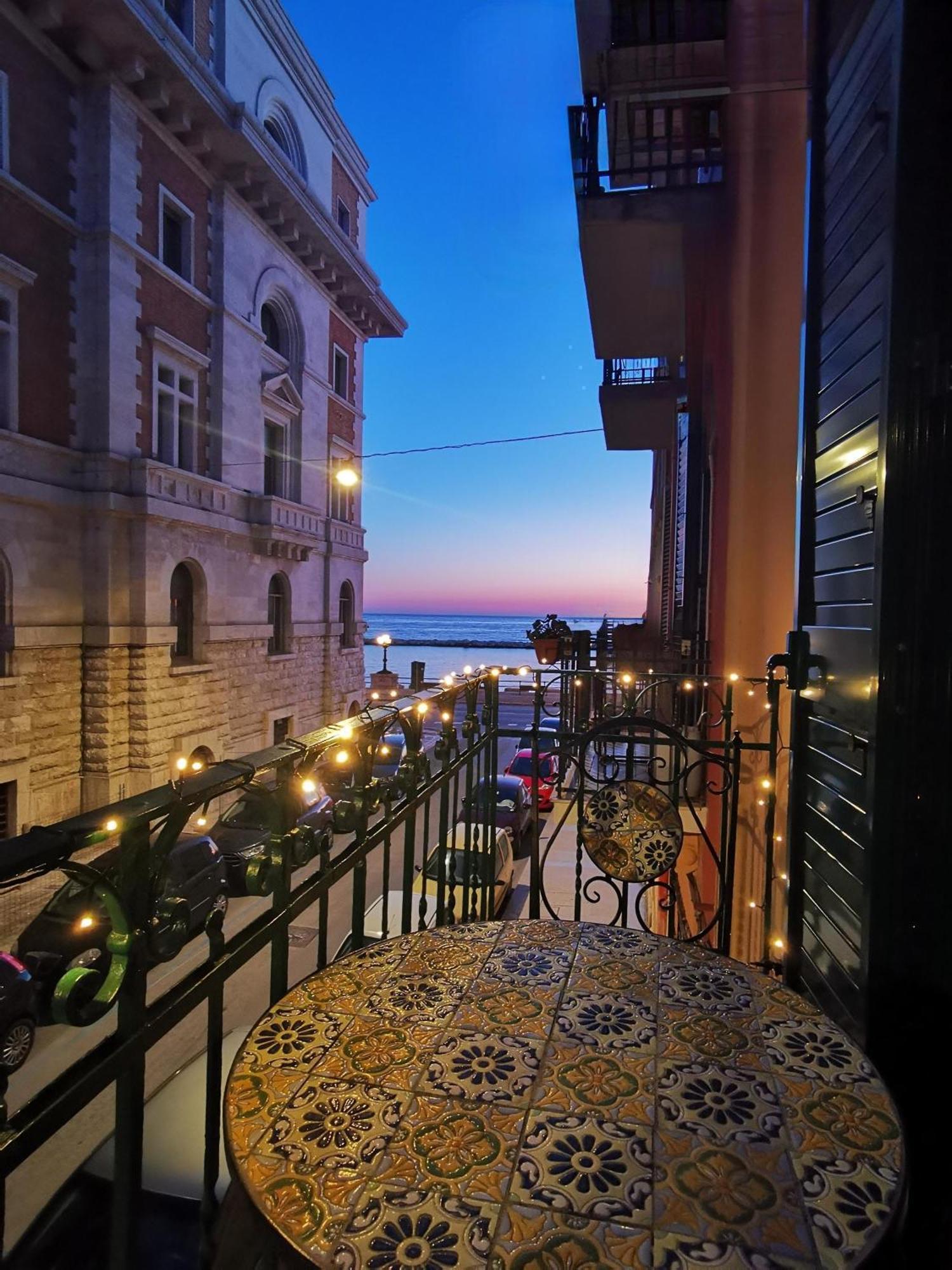 Cattaro 65 - Flexible Check-In Apartments Барі Екстер'єр фото